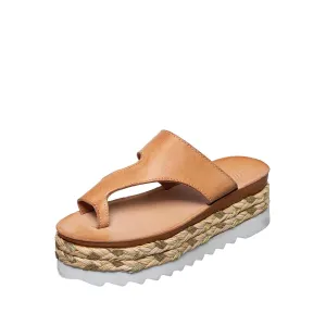 Antelope: Abra Platform Sandal