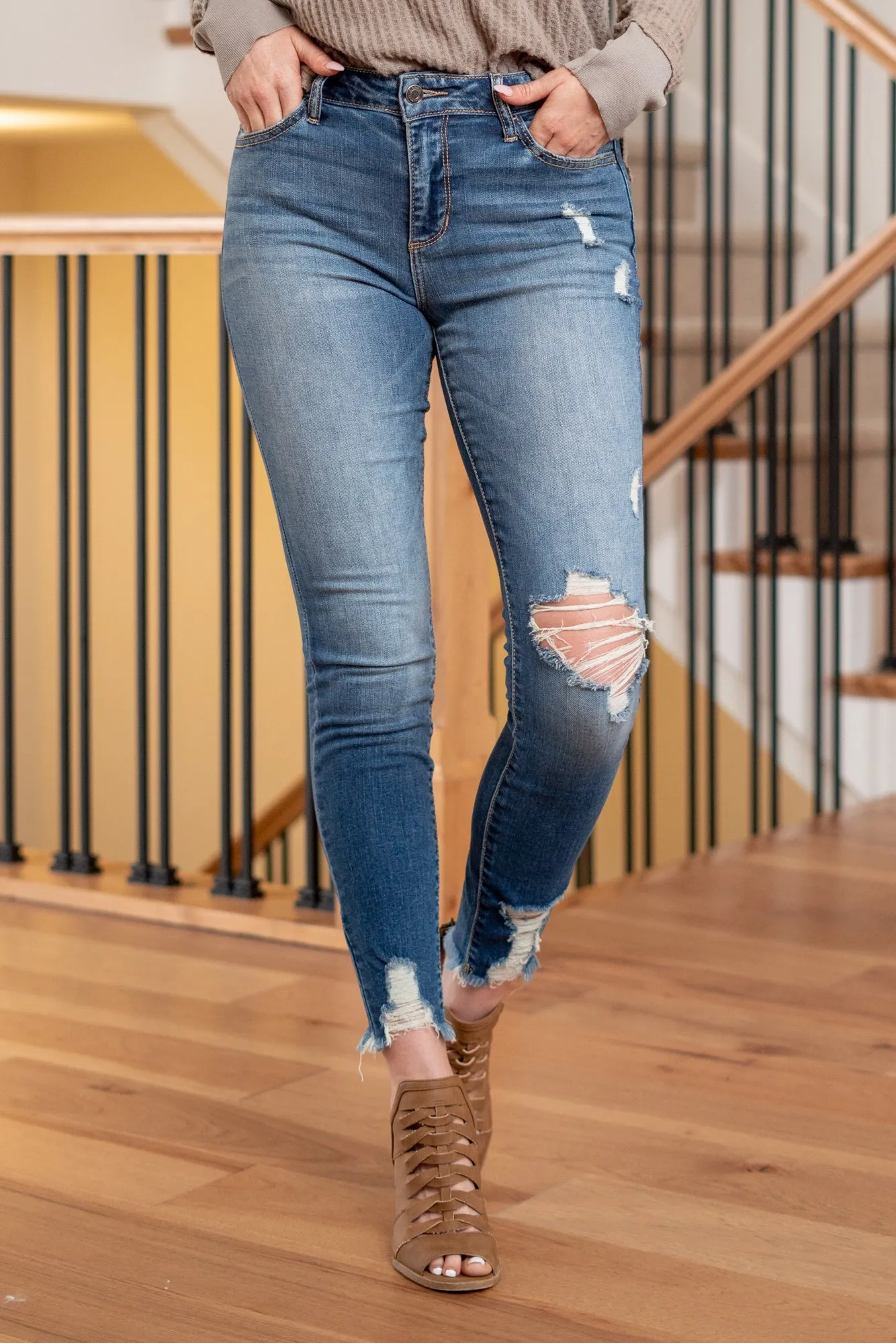 Aria Mid Rise Ankle Skinny