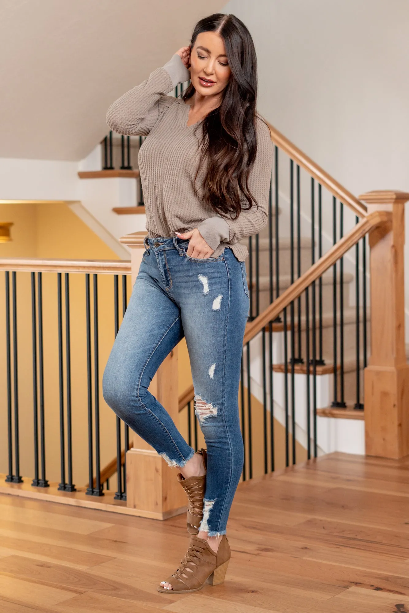 Aria Mid Rise Ankle Skinny