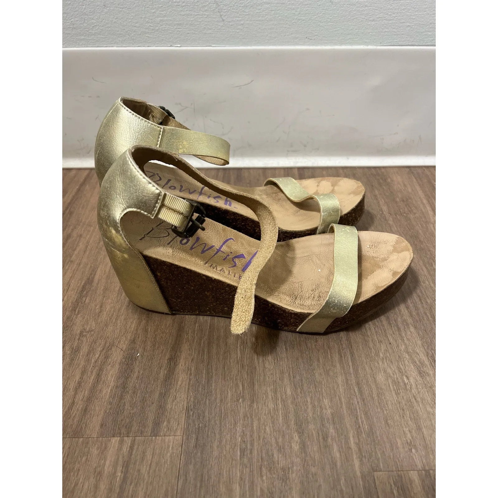Blowfish Malibu Wedge heels 9.5