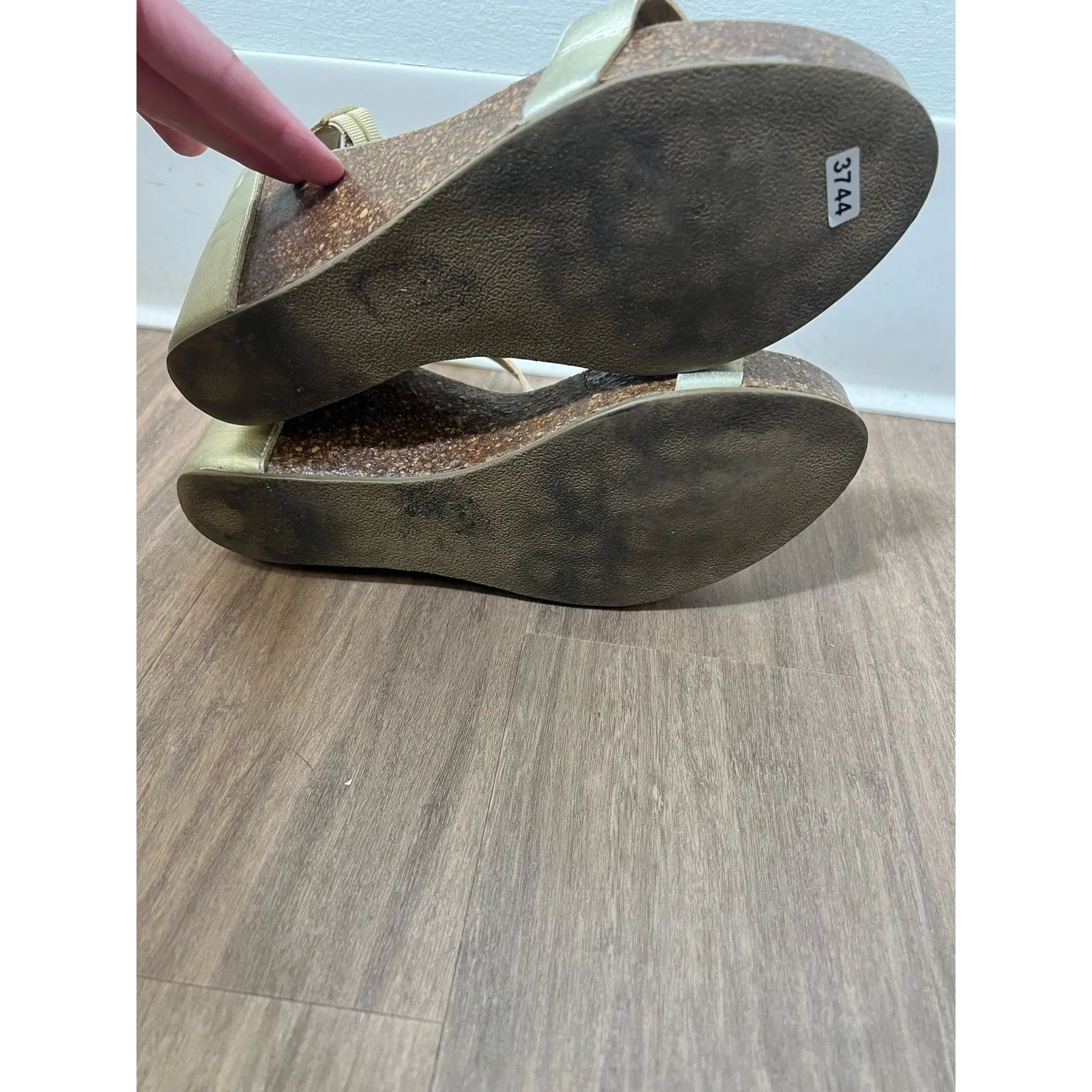 Blowfish Malibu Wedge heels 9.5