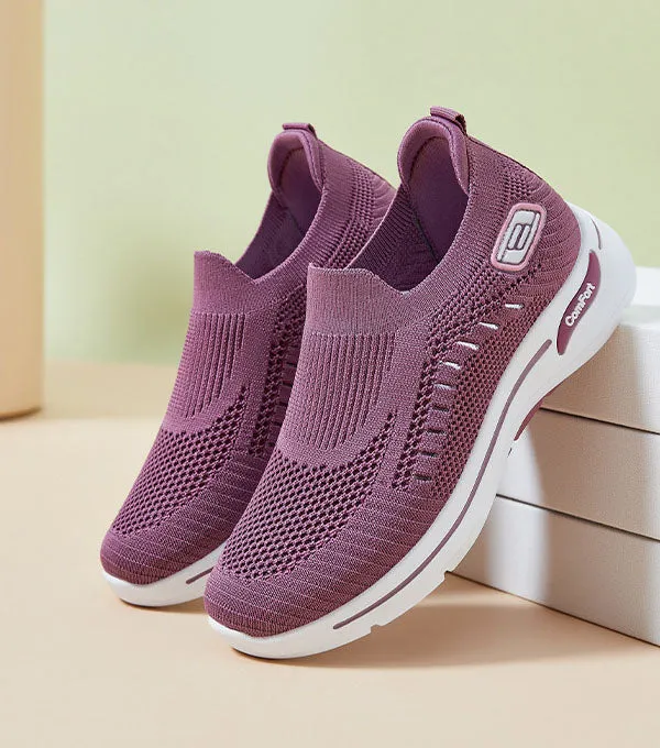 Casual and Lightweight Knitted Slip-On Sneakers for Everyday Use
