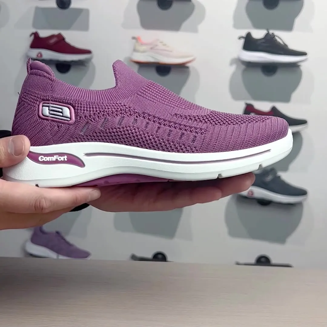 Casual and Lightweight Knitted Slip-On Sneakers for Everyday Use