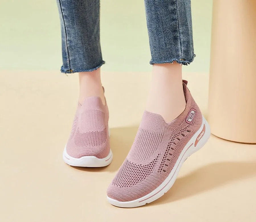 Casual and Lightweight Knitted Slip-On Sneakers for Everyday Use