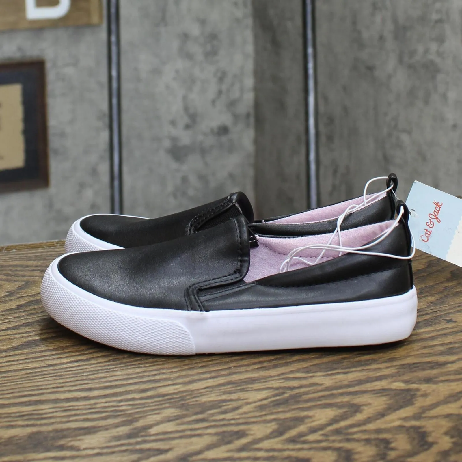 Cat & Jack Girls Youth Hailey Slip-On Sneakers 87831604 Black / Purple 1