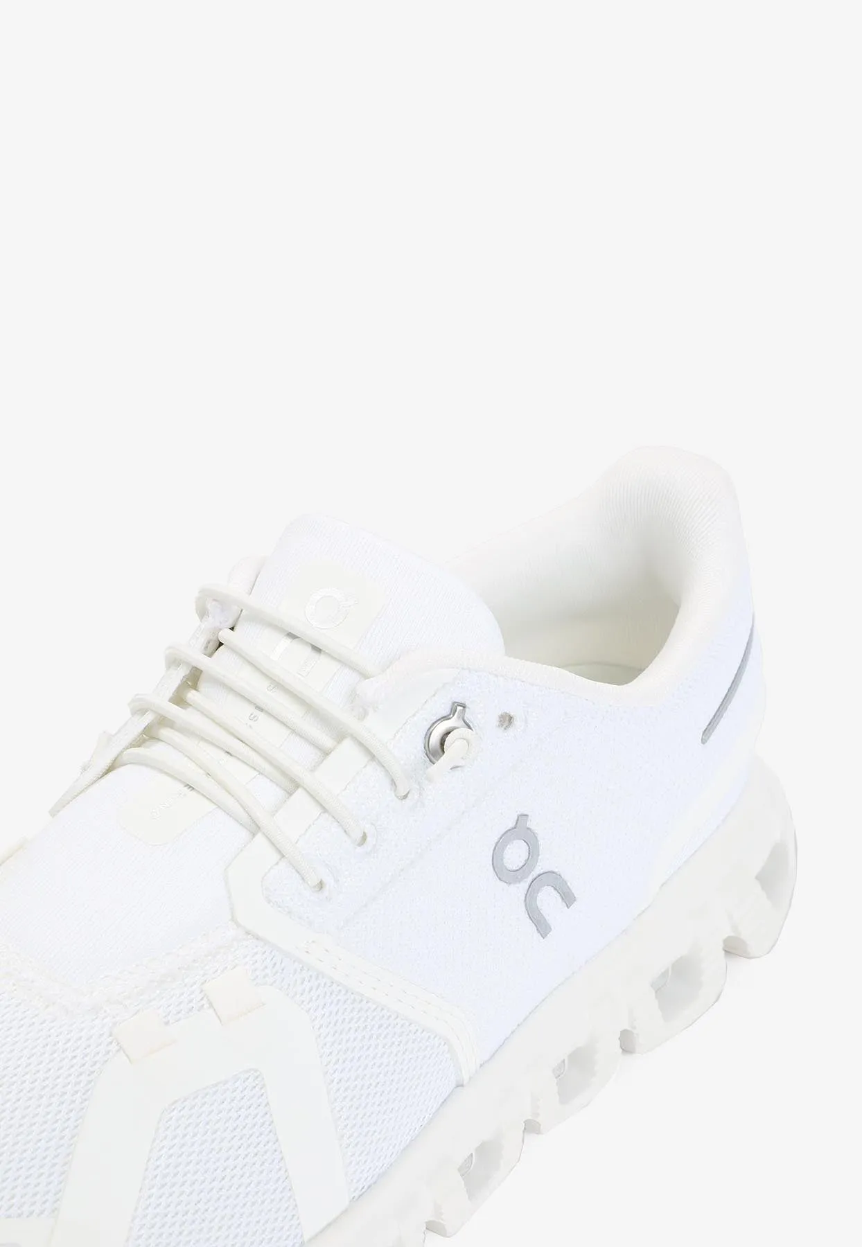 Cloud 6 Low-Top Sneakers