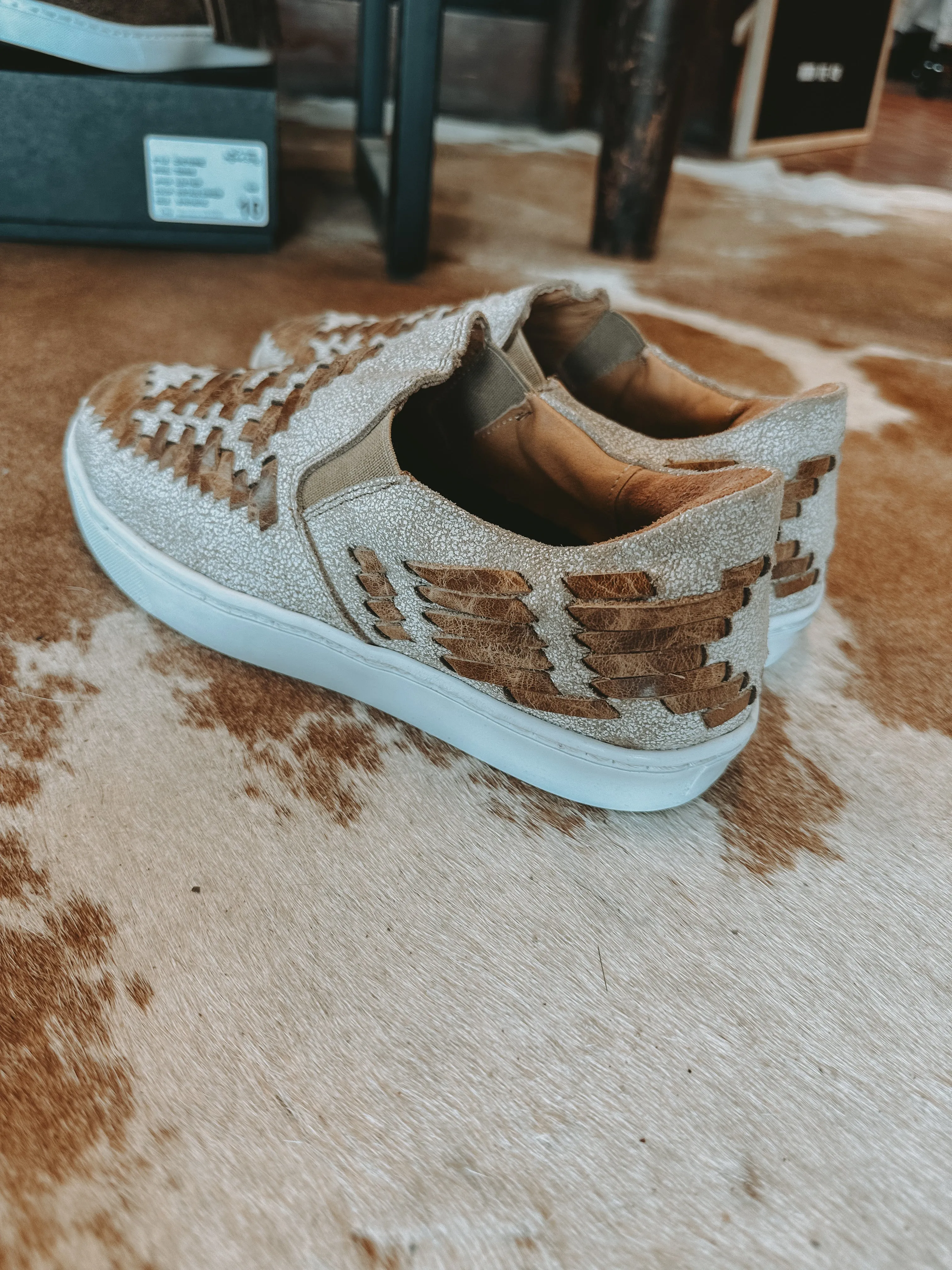 Dakota Leather Sneakers