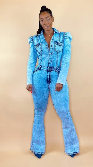 DATE READY DENIM JUMPSUIT (STONE WASH)