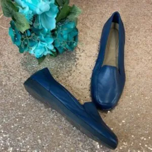 Easy Spirit Navy Blue Leather Devitt Loafers 9M
