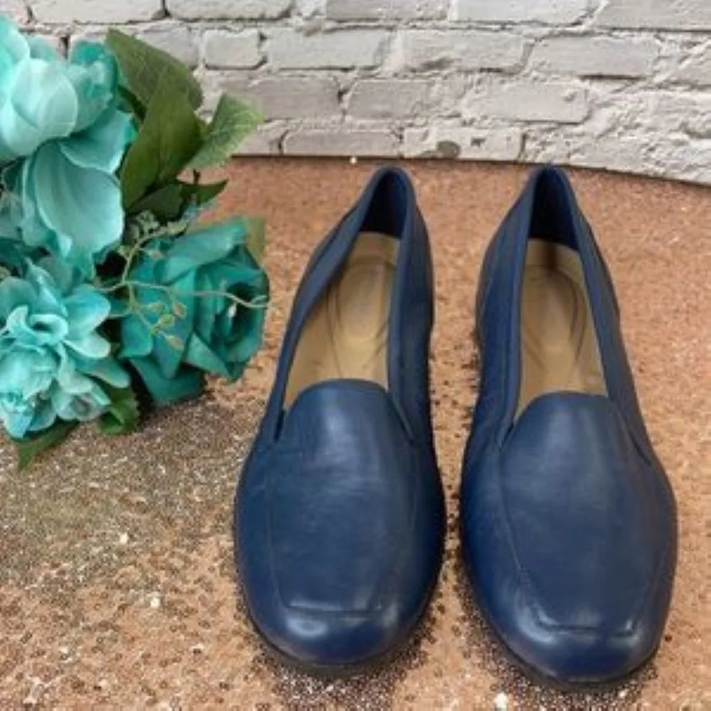 Easy Spirit Navy Blue Leather Devitt Loafers 9M