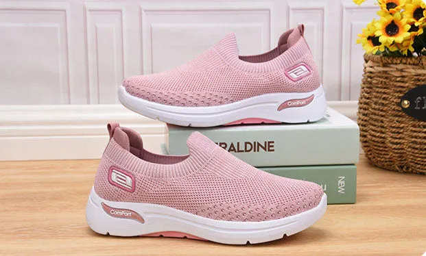 Fashionable and Breathable Knitted Slip-On Sneakers