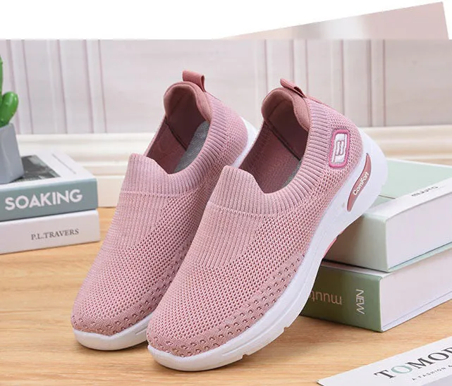 Fashionable and Breathable Knitted Slip-On Sneakers