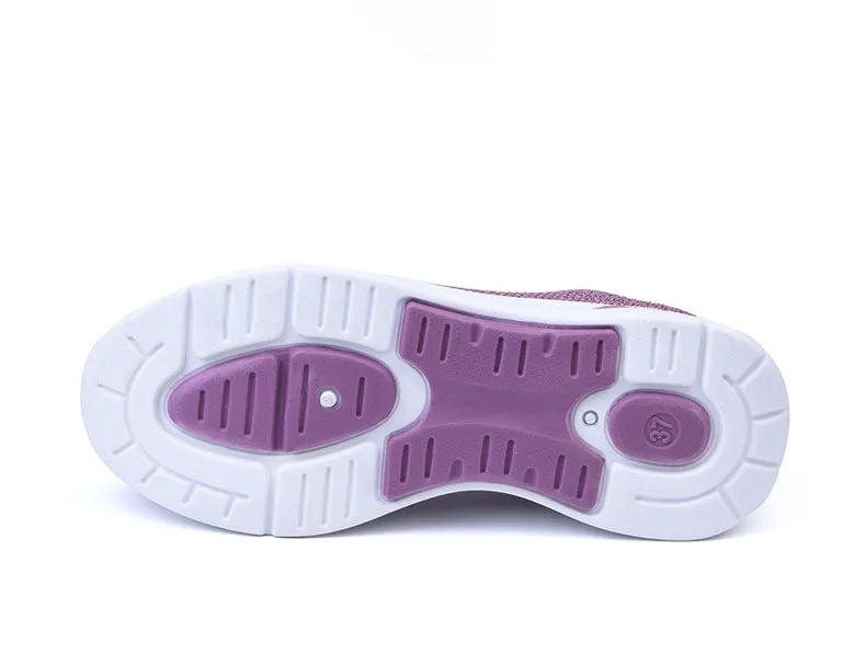 Fashionable and Breathable Knitted Slip-On Sneakers