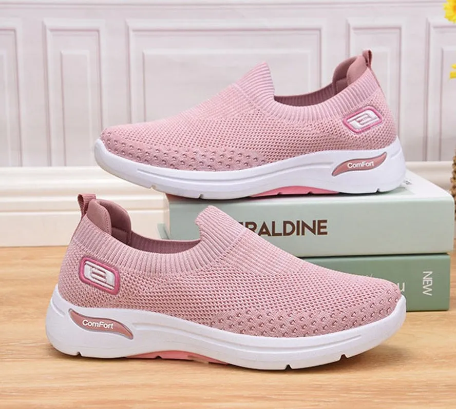 Fashionable and Breathable Knitted Slip-On Sneakers