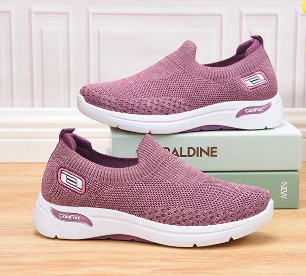 Fashionable and Breathable Knitted Slip-On Sneakers