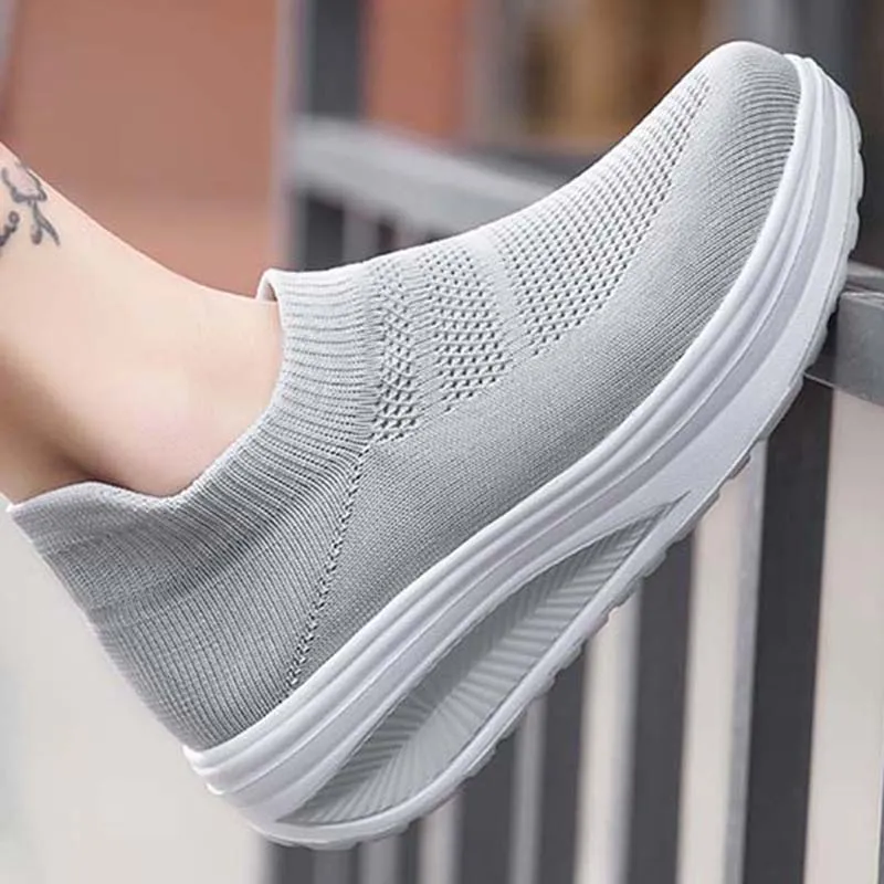 Fashionable Women's Sneakers
