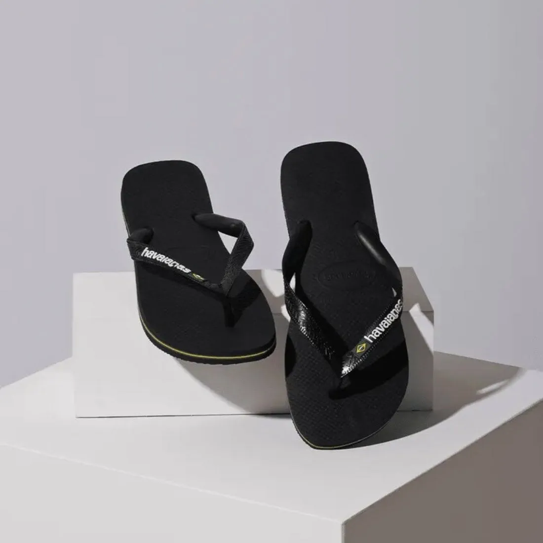 Havaianas Brasil Logo Flip Flop - Black/Black
