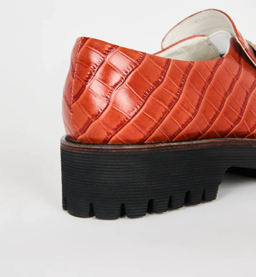 HK-2 Loafer Moo SALE