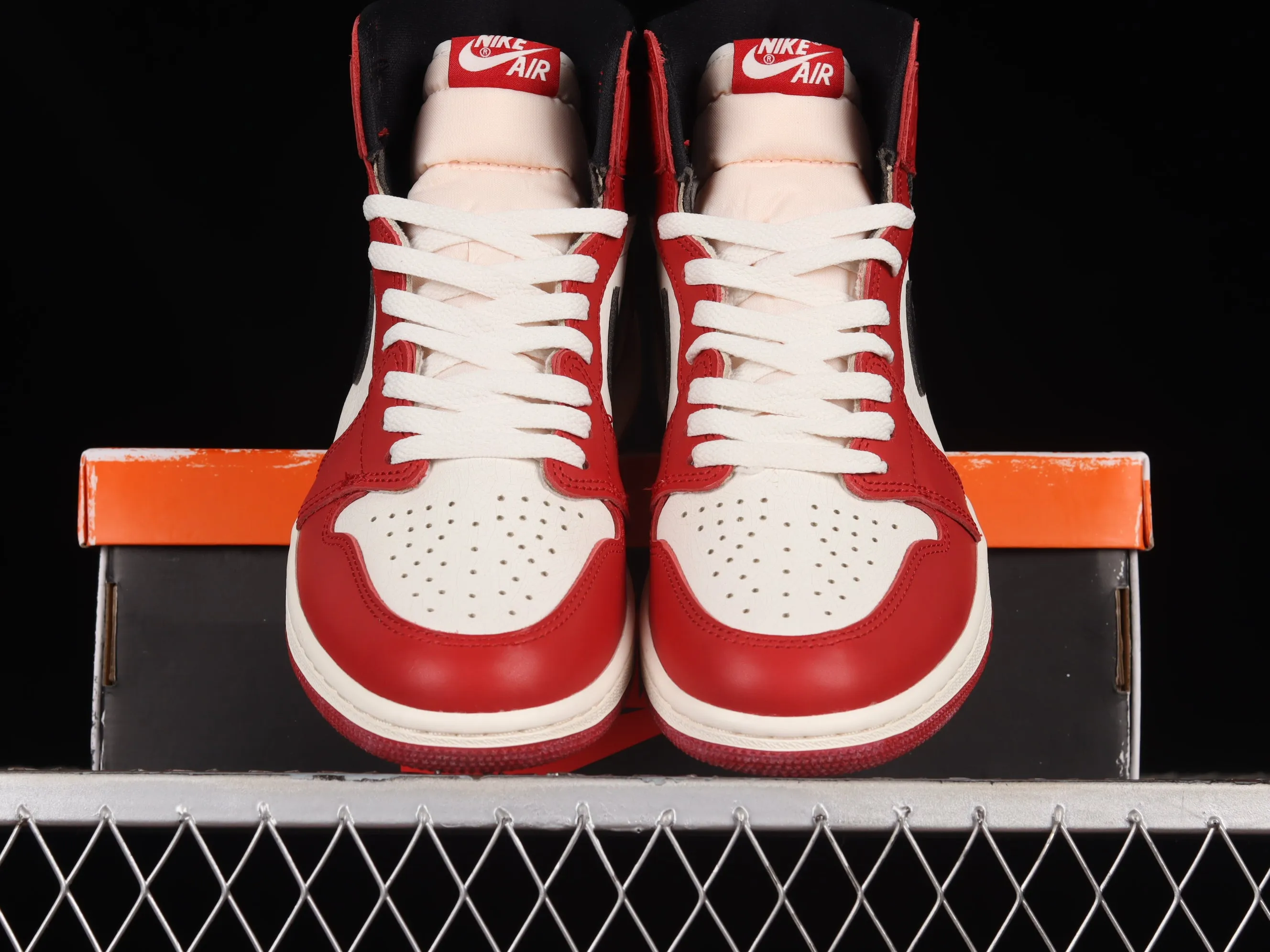 J1 " ChicagoLostAndFound  "