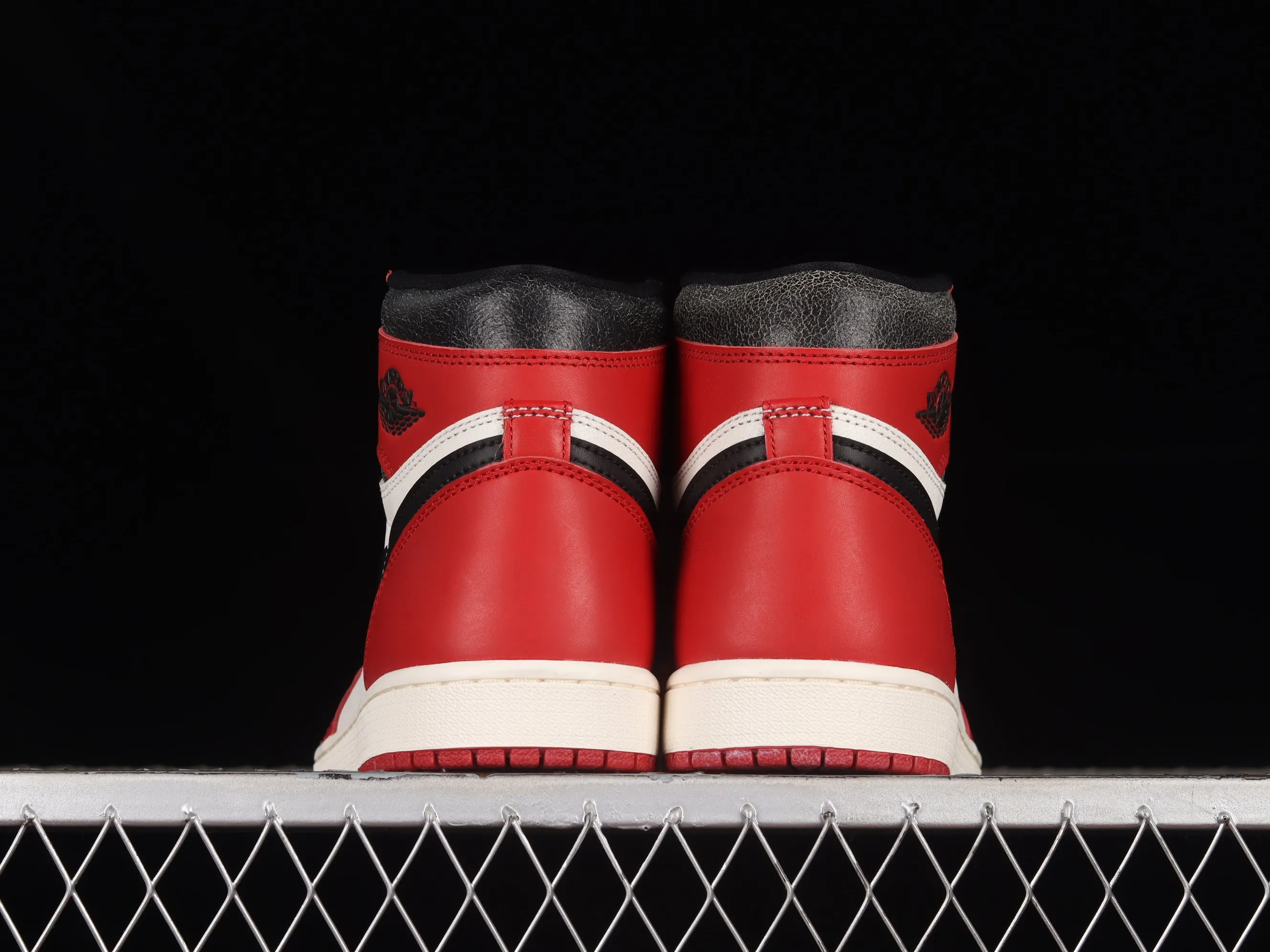J1 " ChicagoLostAndFound  "