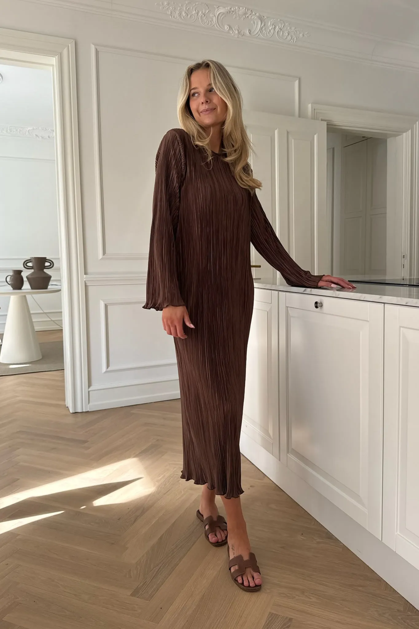 KellyIC Lang Kjole - Brun