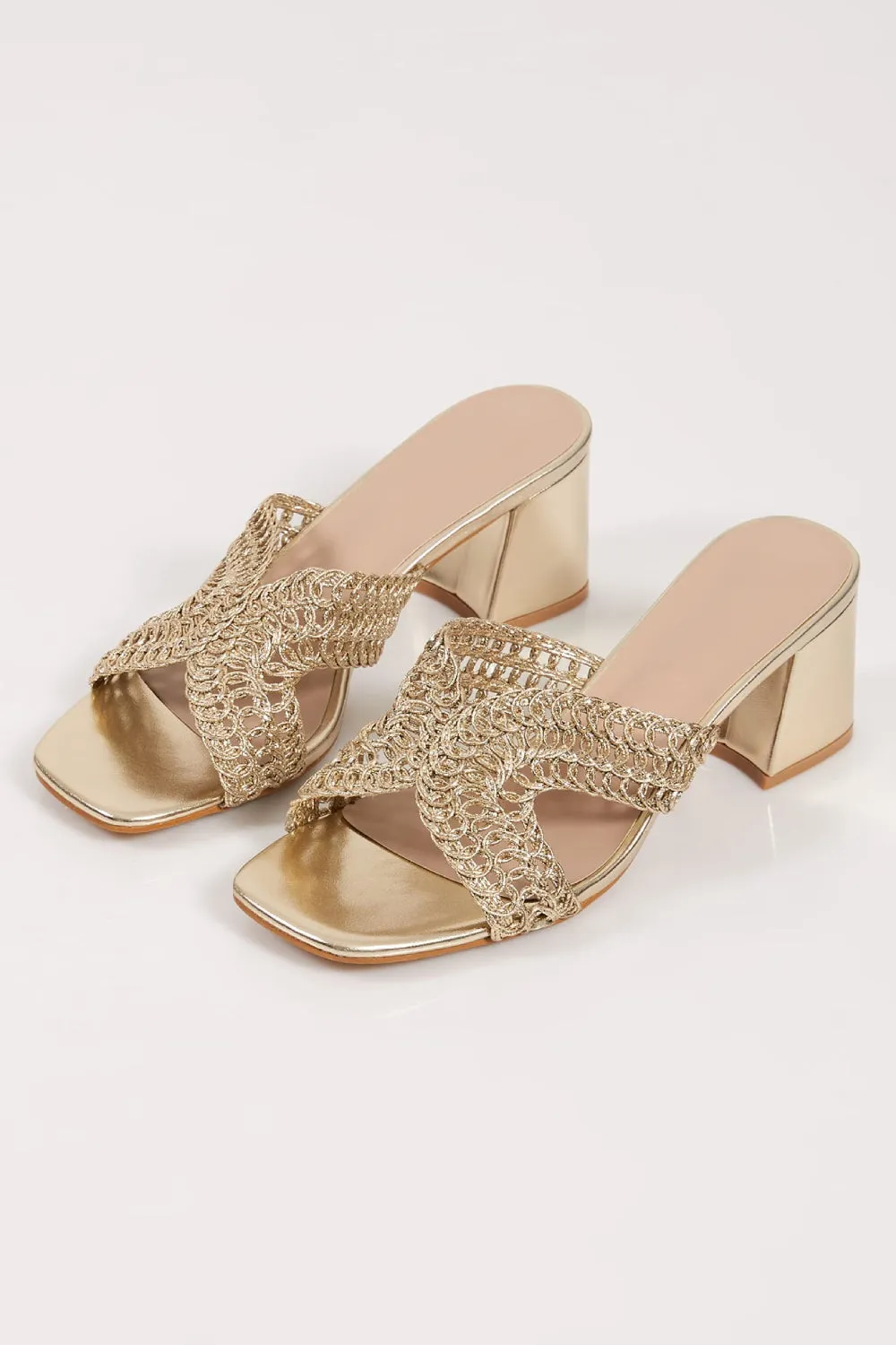 KNITTED BLOCK HEEL MULES IN GOLD