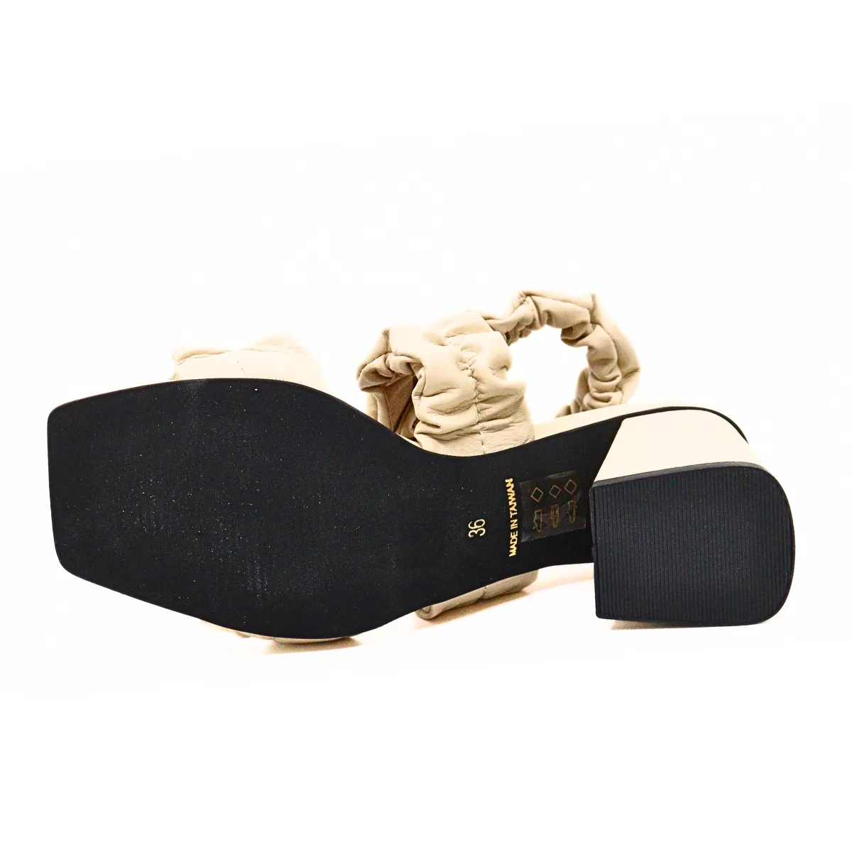 Lady Ruche Ivory