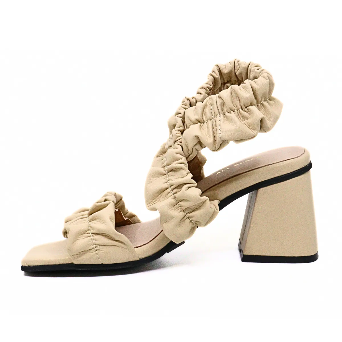 Lady Ruche Ivory