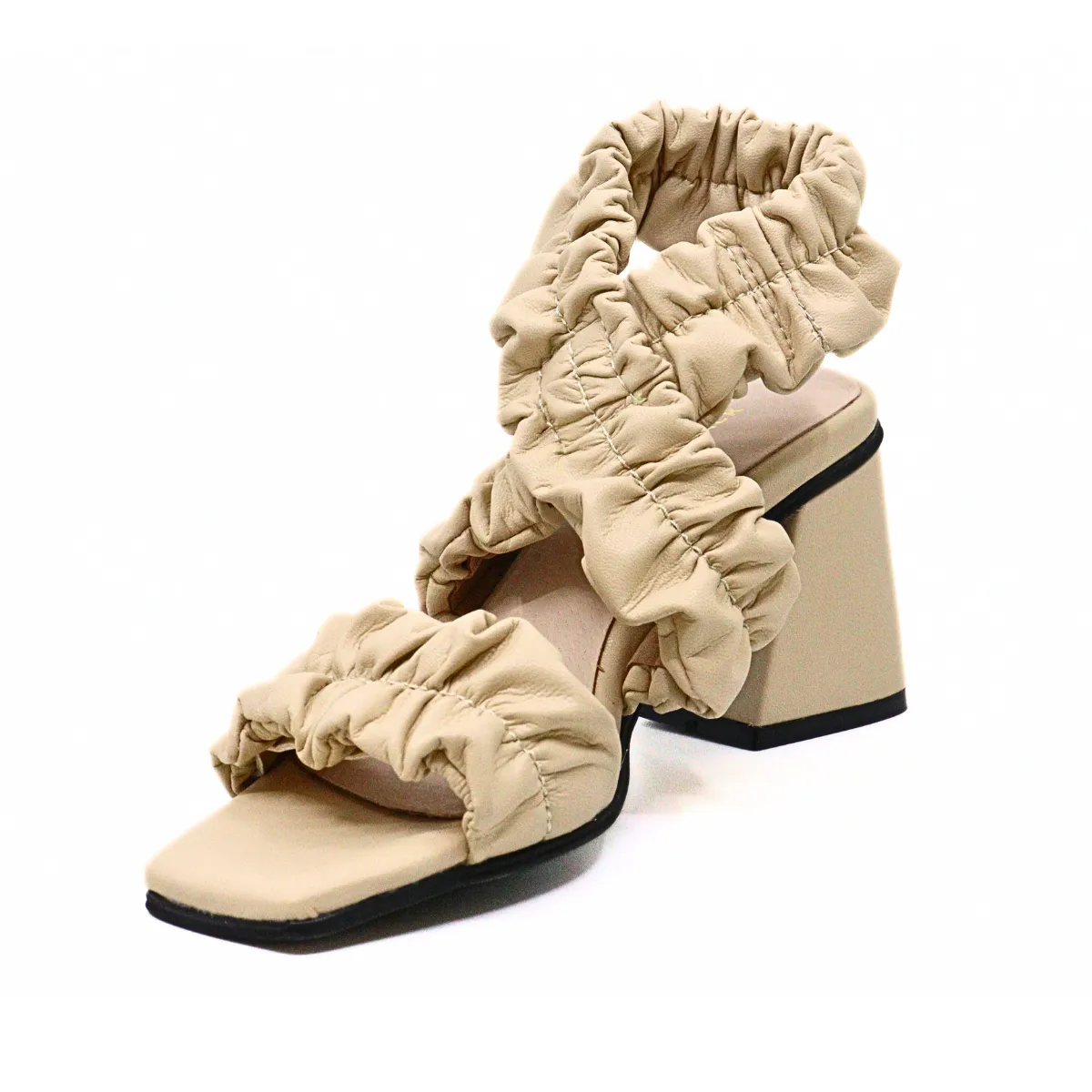 Lady Ruche Ivory