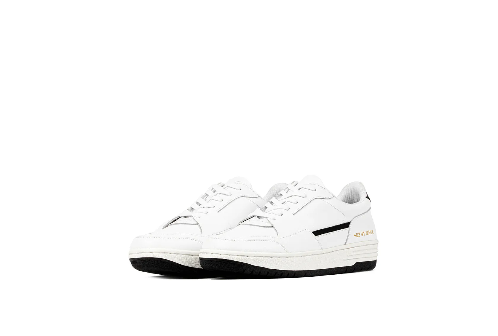 LAL-52 | WHITE / BLACK / BLACK | MEN