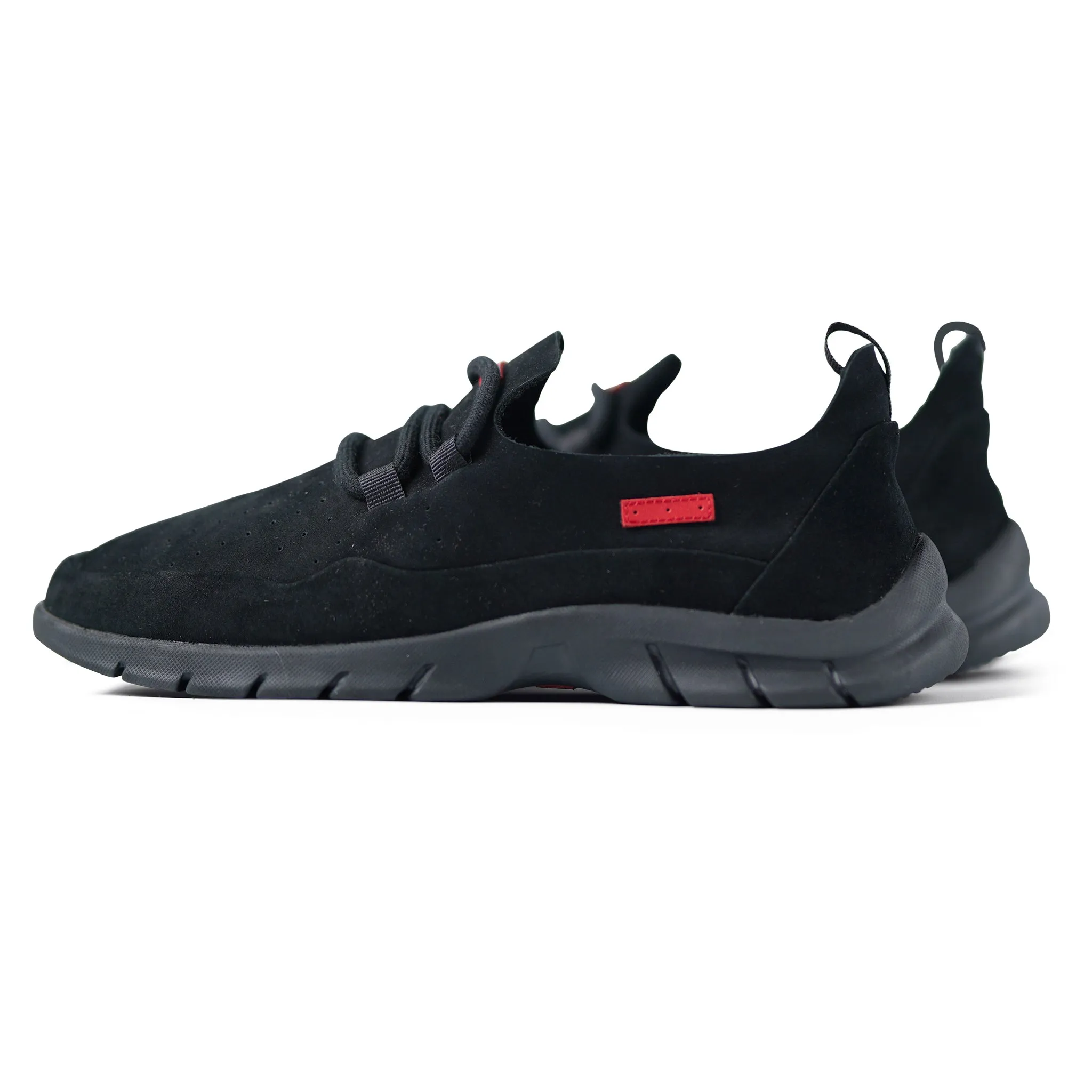Lander Black / Black