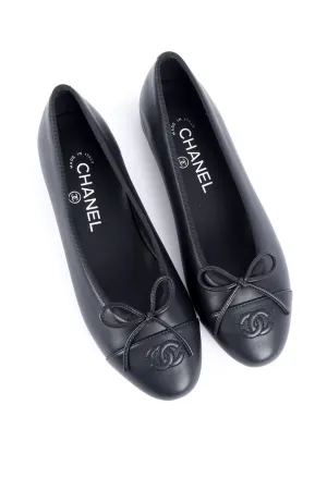 Leather CC Logo Ballet Flats