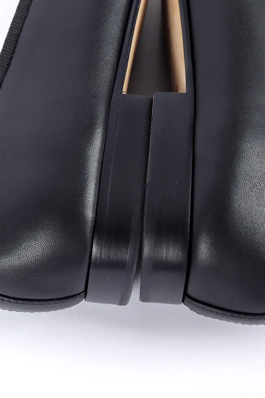 Leather CC Logo Ballet Flats