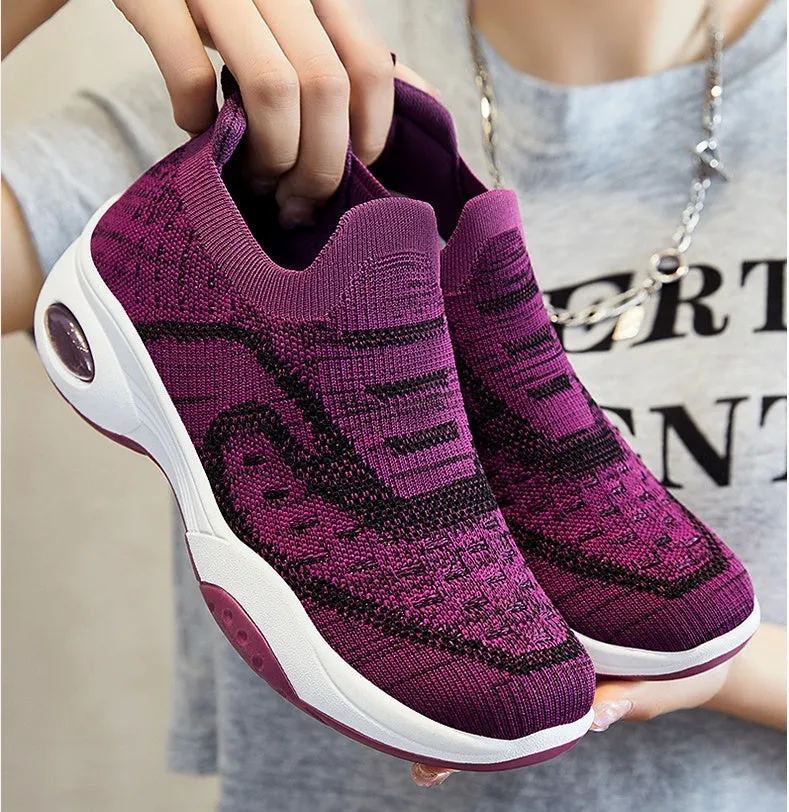 Lightweight Breathable Almond Toe Slip-On Sneakers for Women