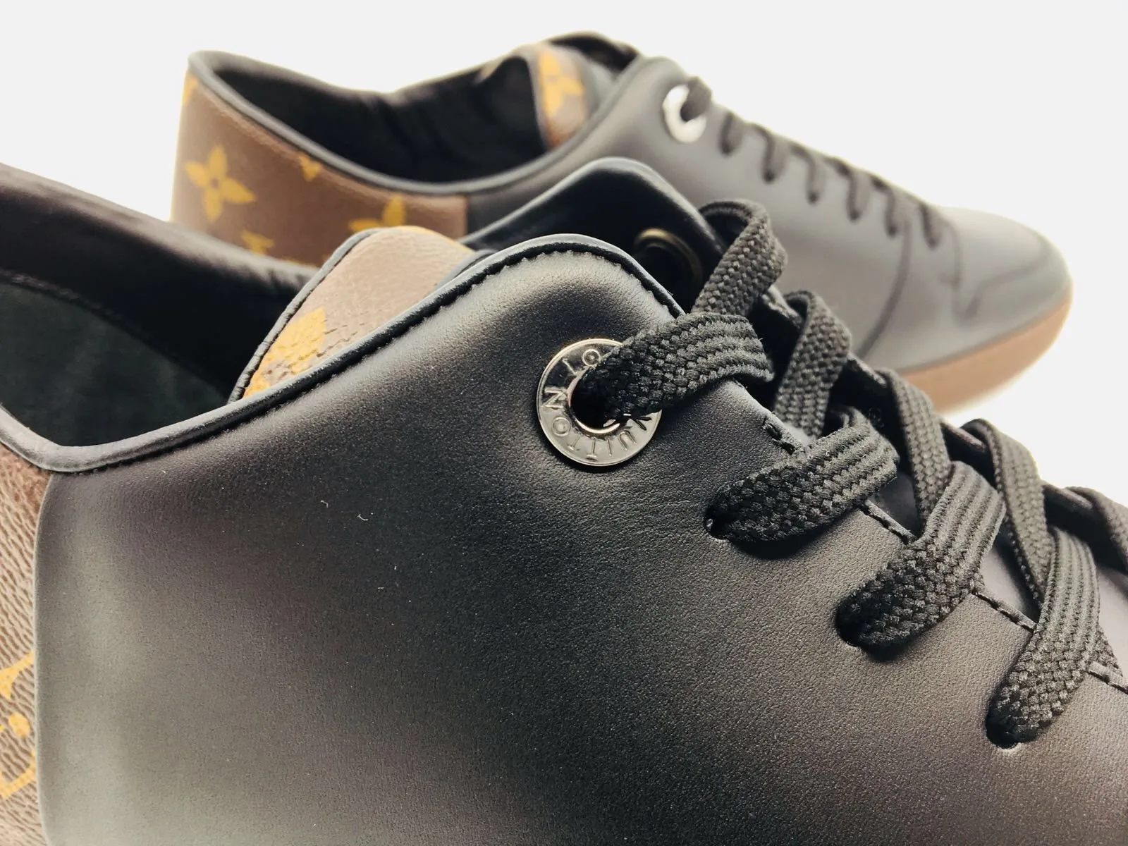 Line-Up Sneaker