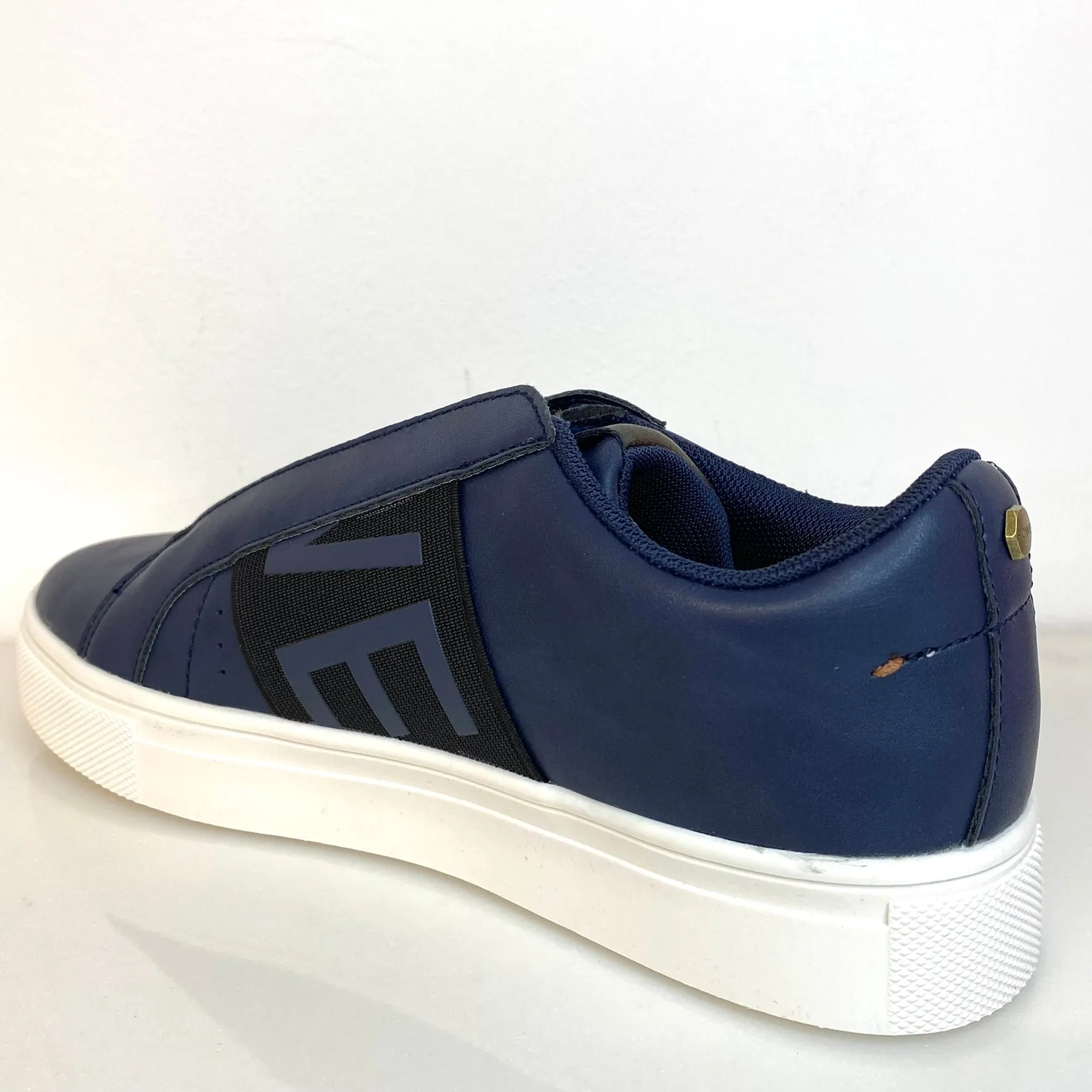 Lloyd & Pryce 'For her' Richey Slip On Sneakers - Navy