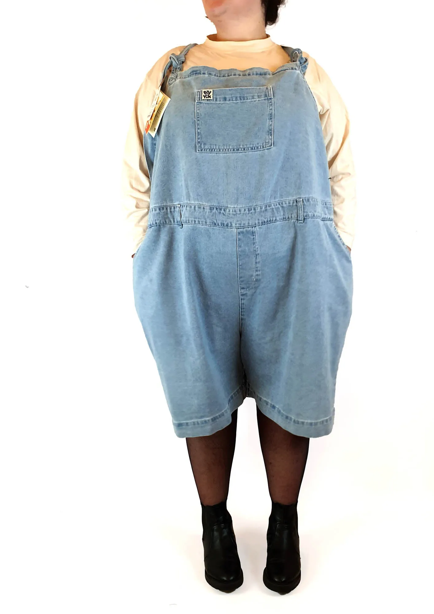 Lucy & Yak lightwash denim dungaree shorts size UK32R