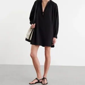 Najam Short dress in Black
