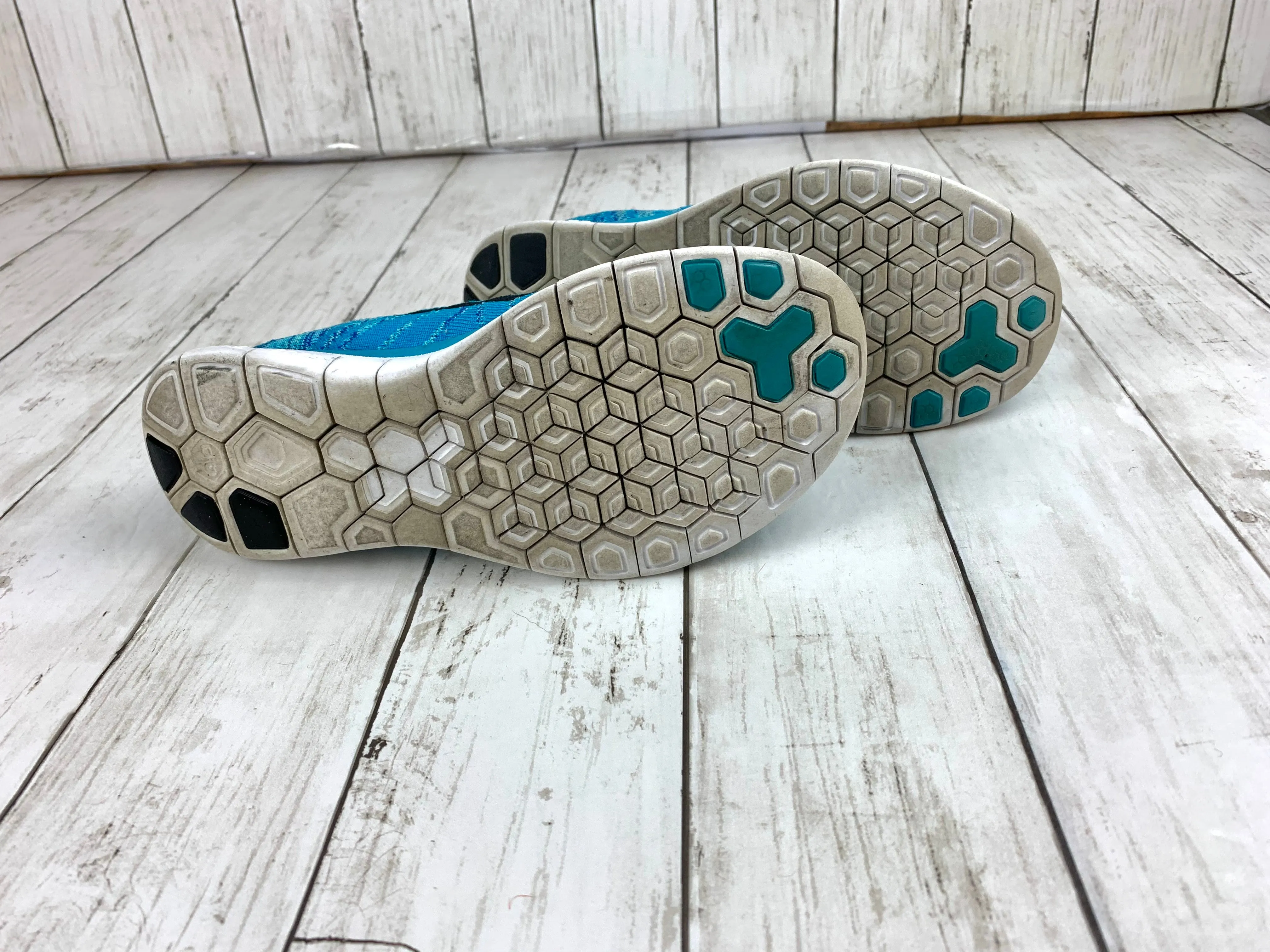 Nike Free 4.0 Flyknit Running Sneakers size 6.5