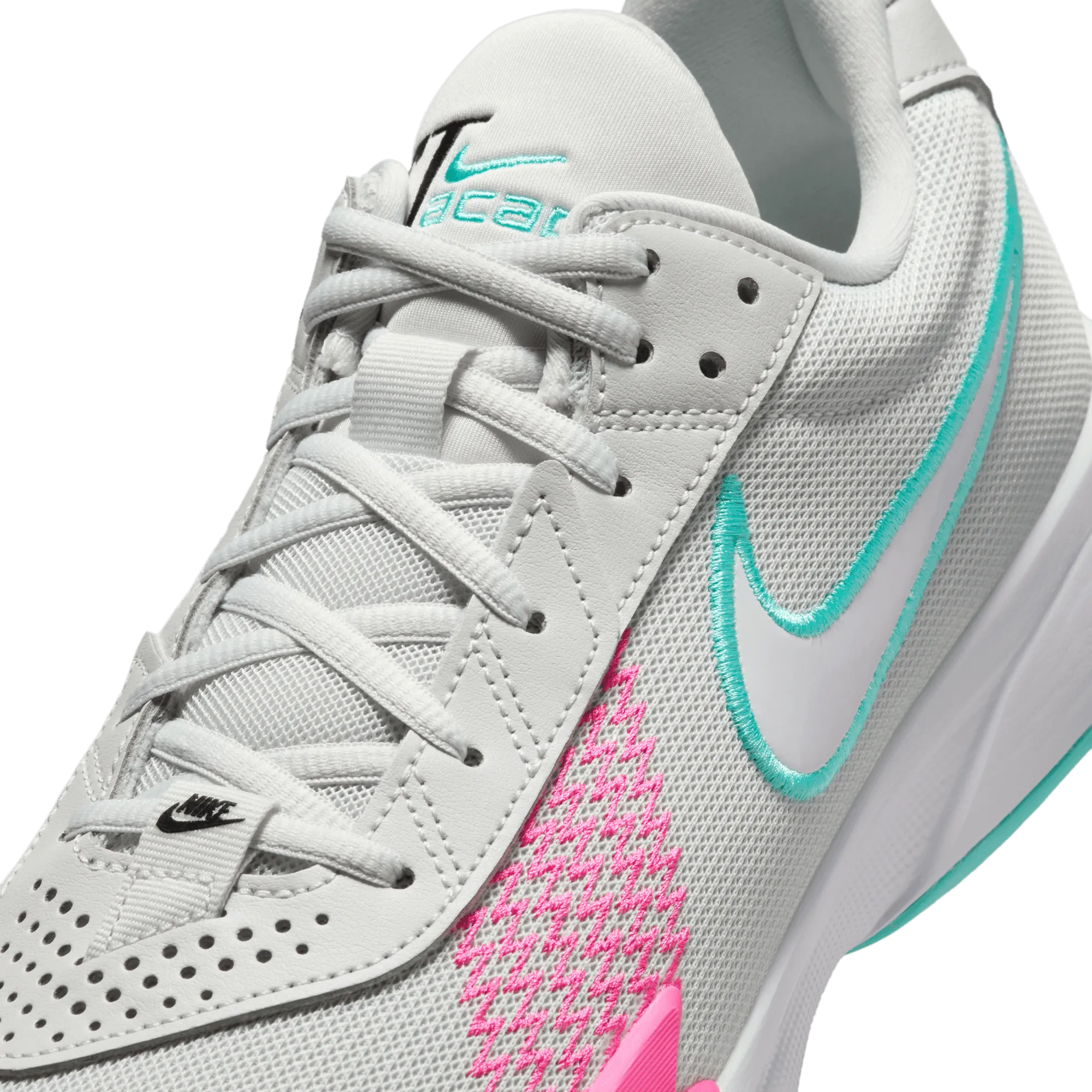 Nike Men's G.T. Cut Academy EP Basketball Shoes