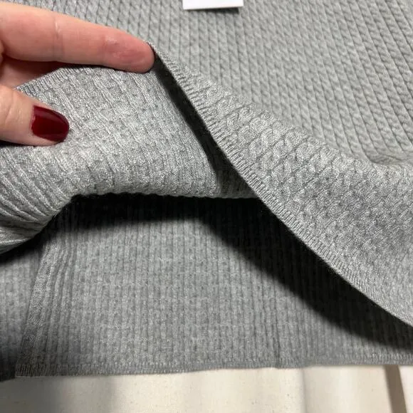 NWT WeWoreWhat Womens Cable Knit Skirt Mini Heather Grey Medium