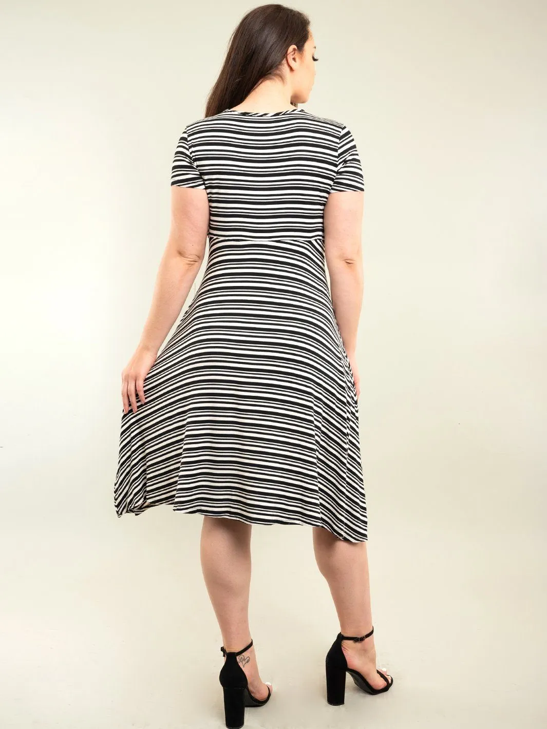 PLUS SIZE MIDI STRIPES DRESS