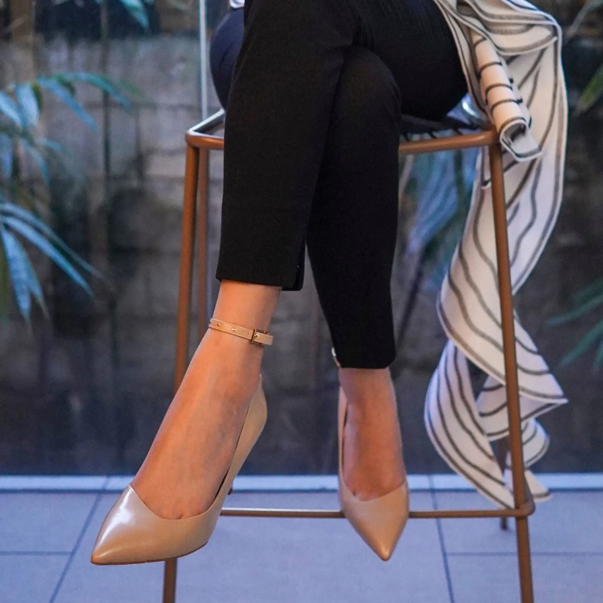 REVERSIBLE ANKLE STRAPS
