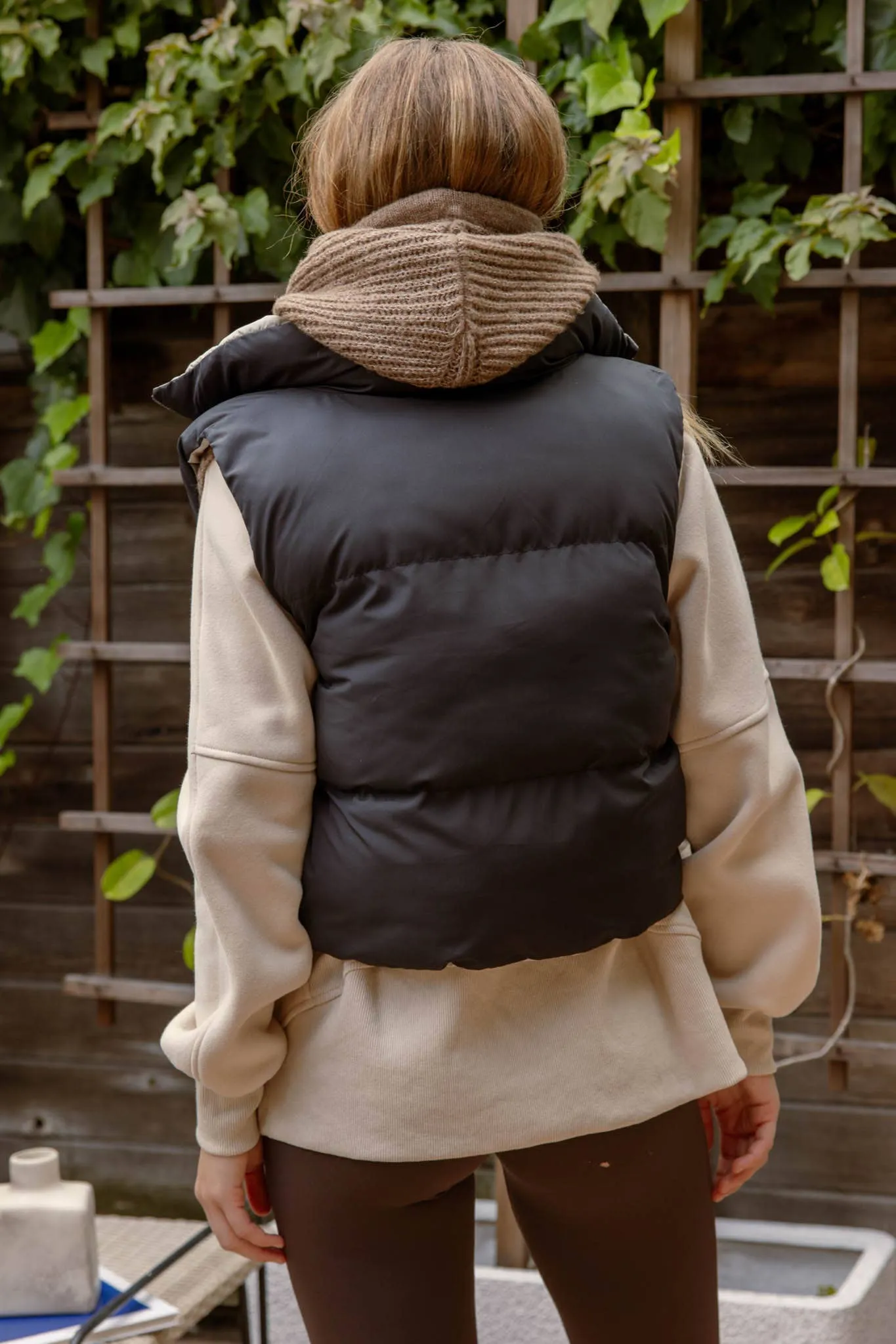 REVERSIBLE ZIP UP CROPPED PUFFER VEST