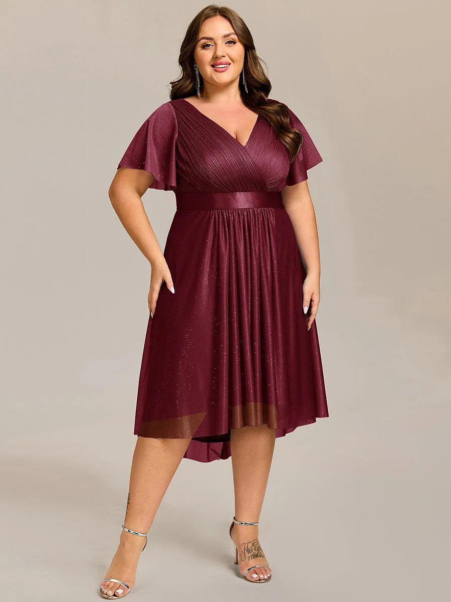 Robe d'invitée de mariage mi-longue plissée à manches courtes et col en V