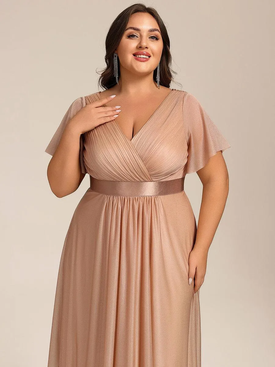 Robe d'invitée de mariage mi-longue plissée à manches courtes et col en V