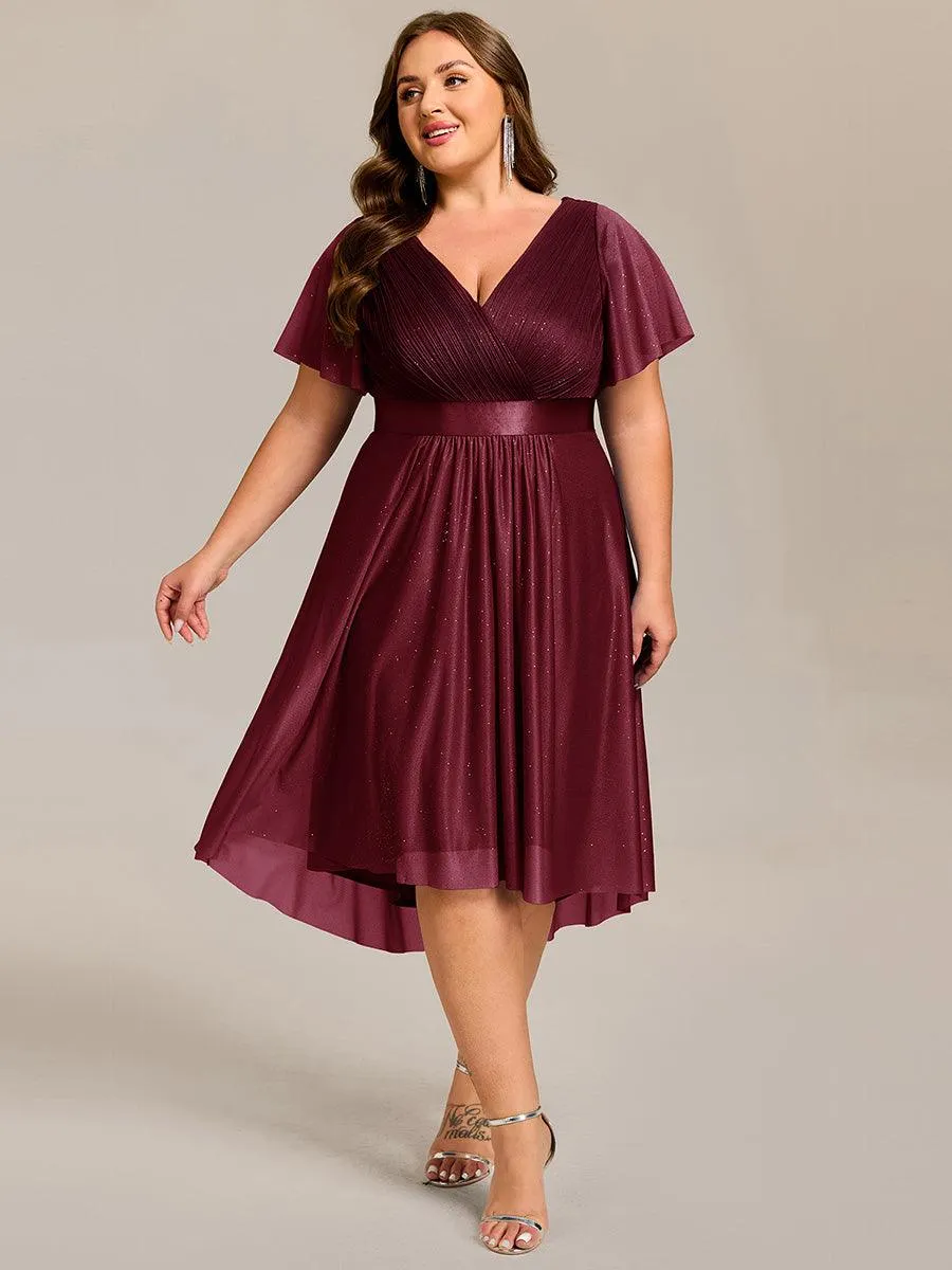Robe d'invitée de mariage mi-longue plissée à manches courtes et col en V