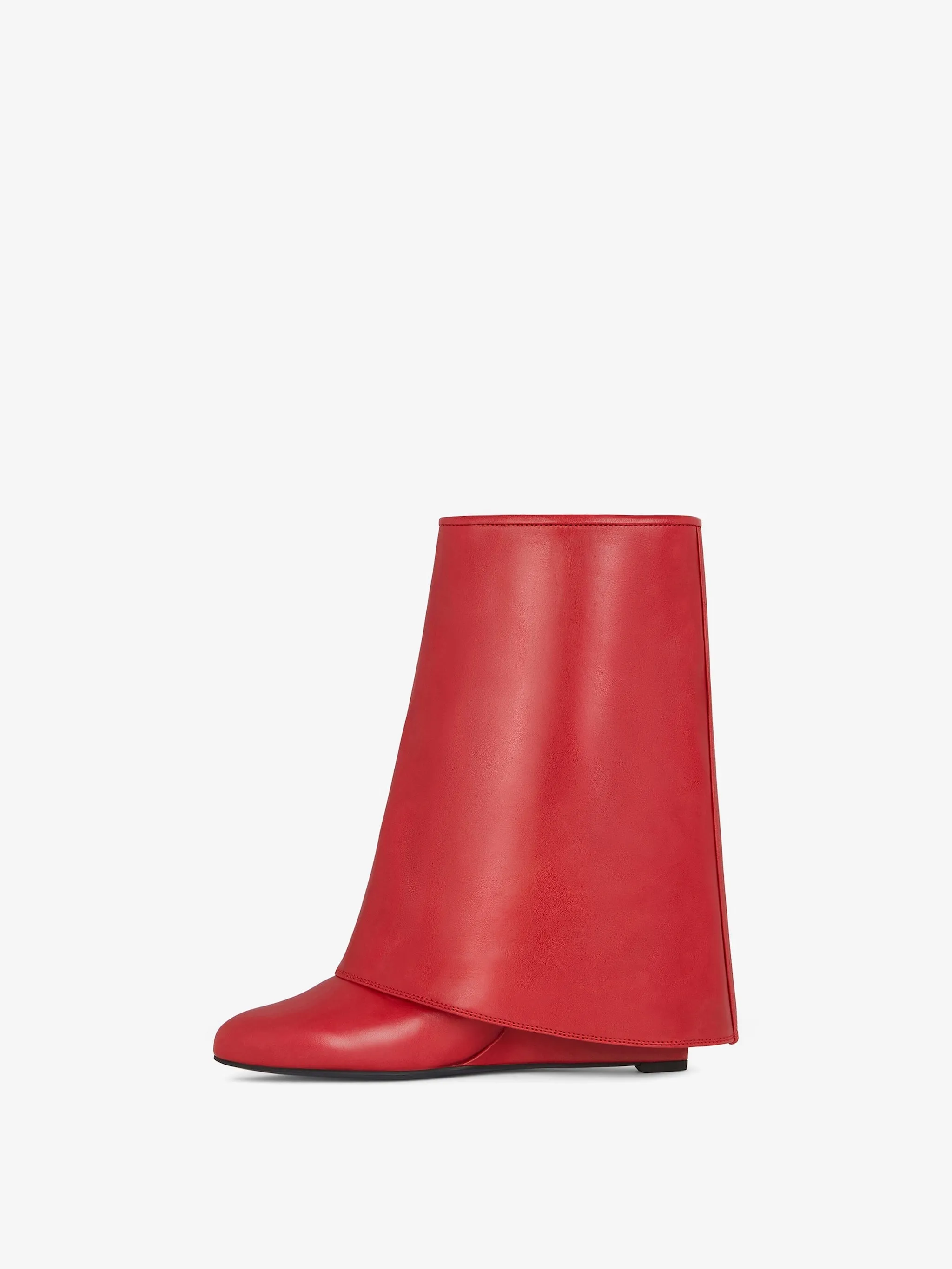 Shark Lock Buckles Ankle Boots In Leather