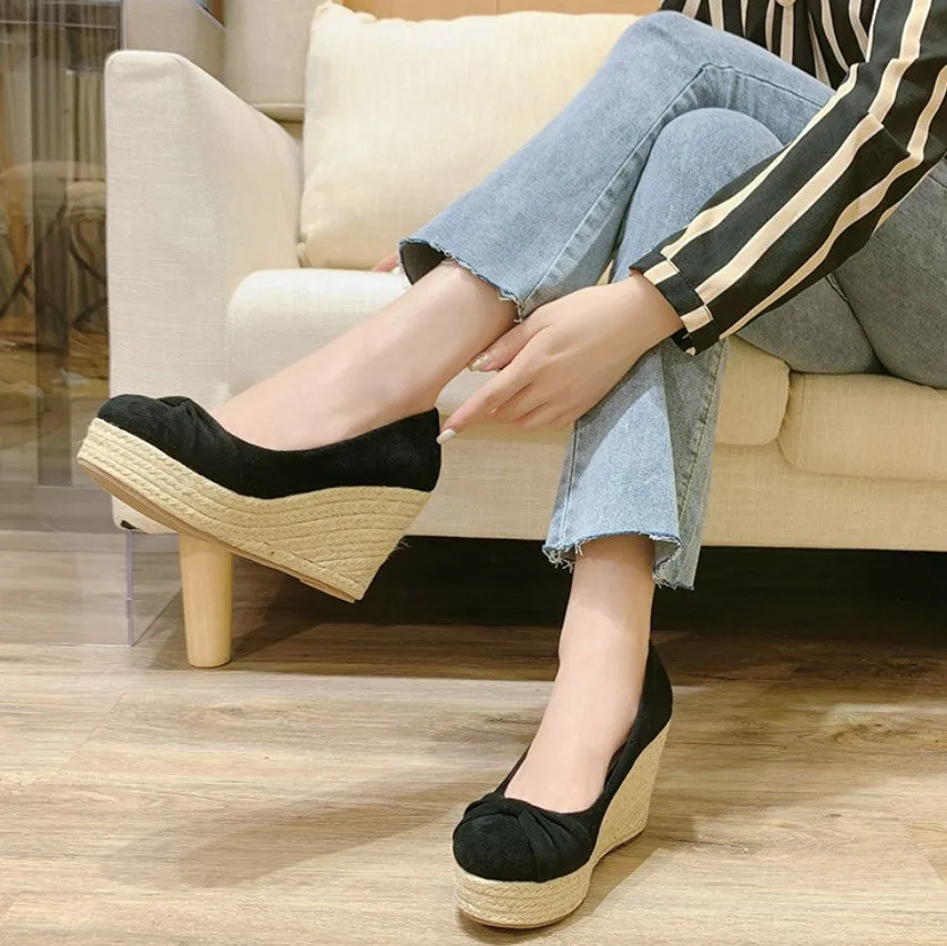Small Size Closed Toe Wedge Shoes GS85