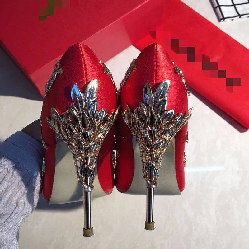 Stiletto pointed high heels
